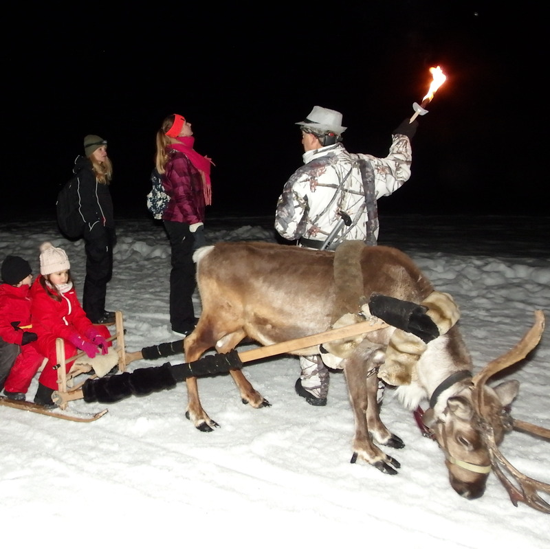 photo d'une sortie nocturne avec le p'tit renne de Francis, dans la neige