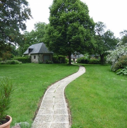 Photo du gîte de la Renardière en Normandie, situé en lisière de la forêt de Brotonne