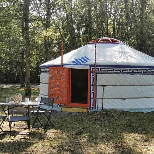 Photo de la yourte mongole située dans le Loir et Cher