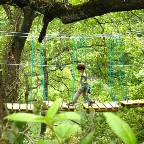 Photo d'un enfant prise lors d'un séjour Évasion et aventure dans un mas cévenol